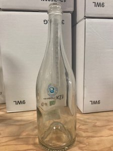 Dosanna bottle with 25mL cylinder